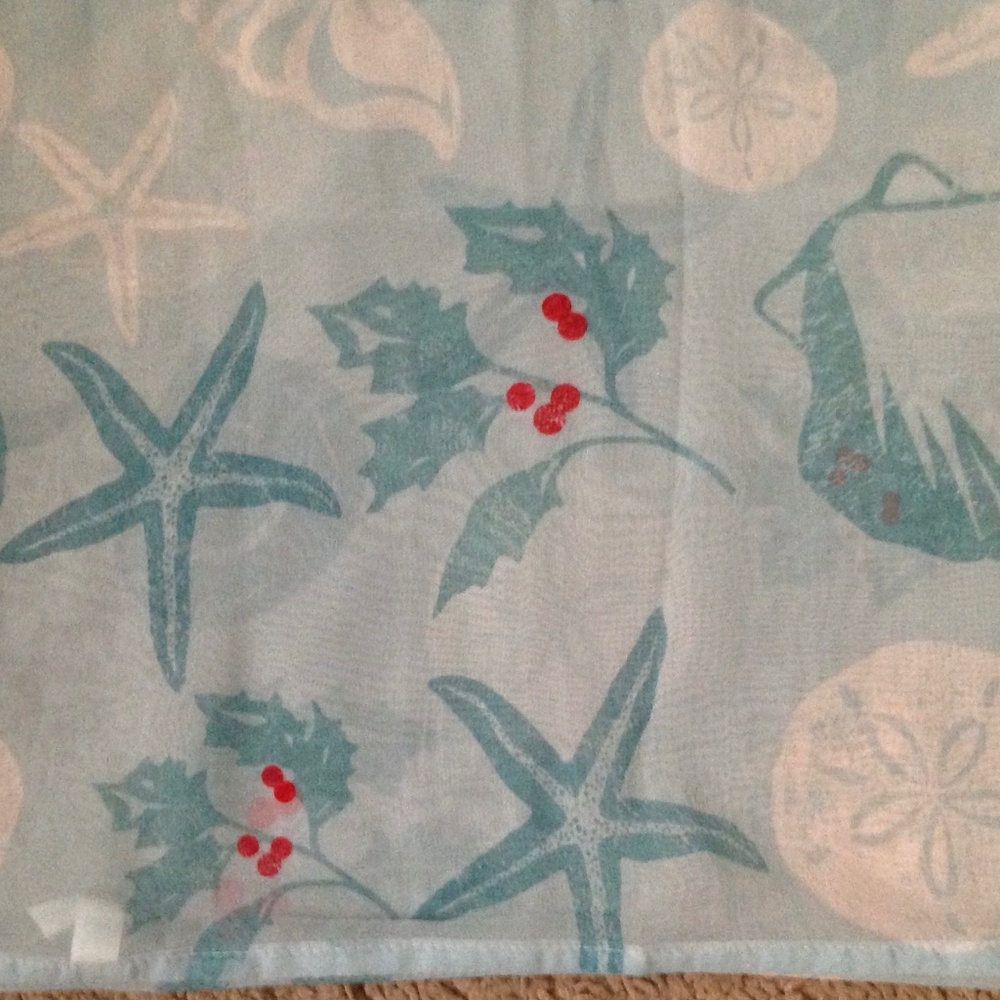 Scarf/wrap with Holly and berries